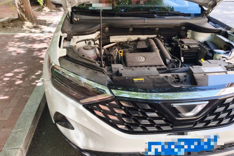Used Jetta VS5 2019 280TSI Automatic Trend Model Engine Bay Right