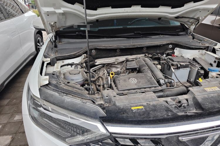 Used Jetta VS5 2019 280TSI Automatic Enjoyment Model Engine Bay Right