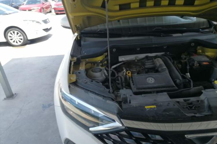 Used Jetta VS5 2019 280TSI Automatic Enjoyment Model Engine Bay Right