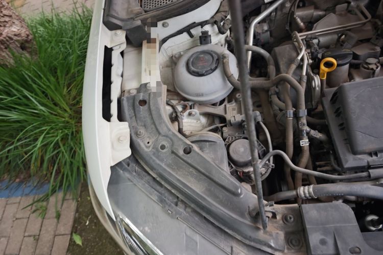 Used Jetta VS5 2019 280TSI Manual Entry-Level Model Engine Bay Right
