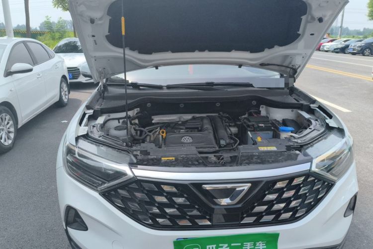 Used Jetta VS5 2019 280TSI Automatic Trend Model Engine Bay Right