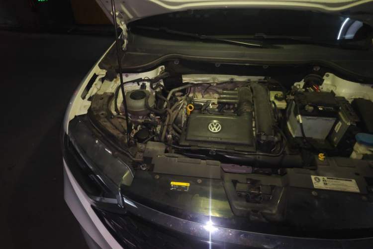 Used Jetta VS5 2019 280TSI Automatic Glory Edition Engine Bay Right