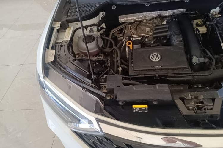 Used Jetta VS5 2019 280TSI Automatic Glory Edition Engine Bay Right