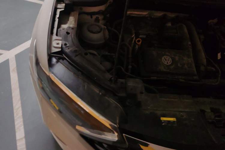 Used Jetta VS5 2019 280TSI Automatic Enjoyment Model Engine Bay Right