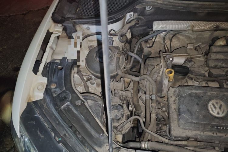Used Jetta VS5 2019 280TSI Automatic Trend Model Engine Bay Right