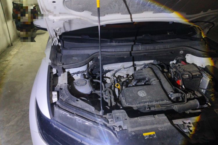 Used Jetta VS5 2019 280TSI Automatic Trend Model Engine Bay Right