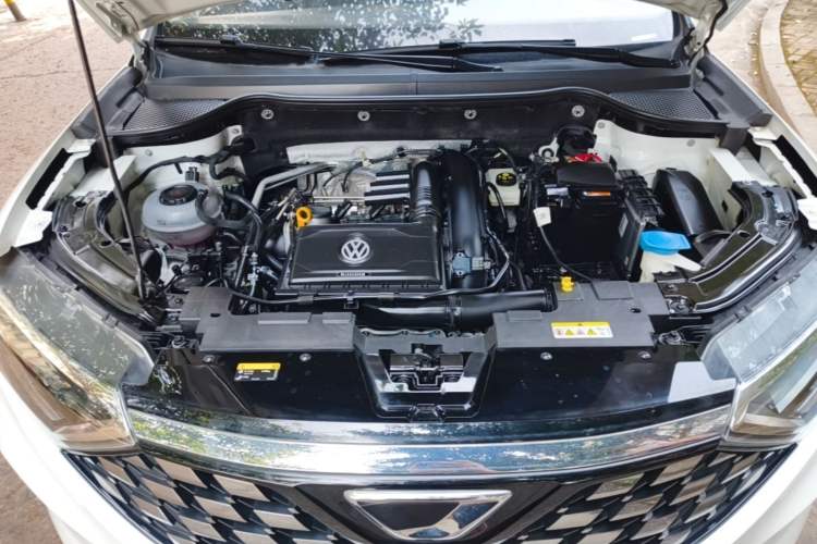 Used Jetta VS5 2019 280TSI Automatic Trend Model Engine Bay
