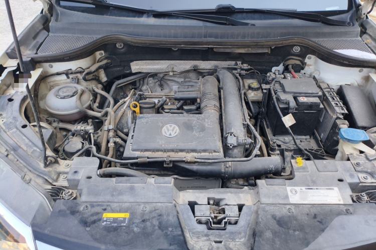 Used Jetta VS5 2019 280TSI Automatic Glory Edition Engine Bay