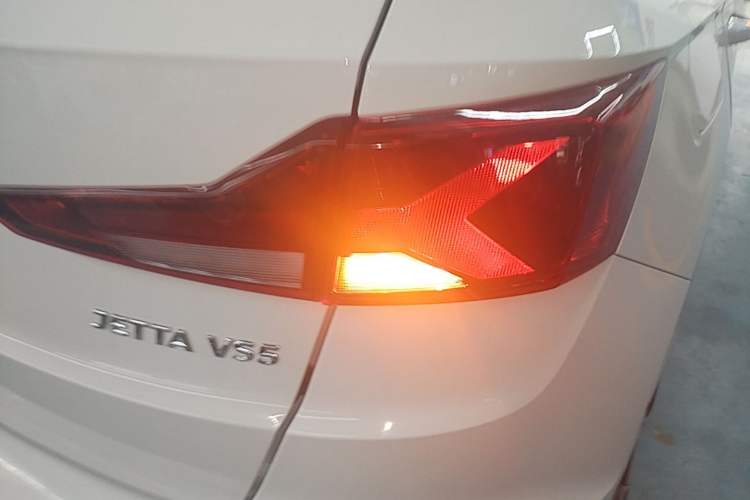 Used Jetta VS5 2019 280TSI Automatic Trend Model Exterior 3