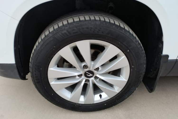 Used Jetta VS5 2019 280TSI Automatic Trend Model Exterior 4