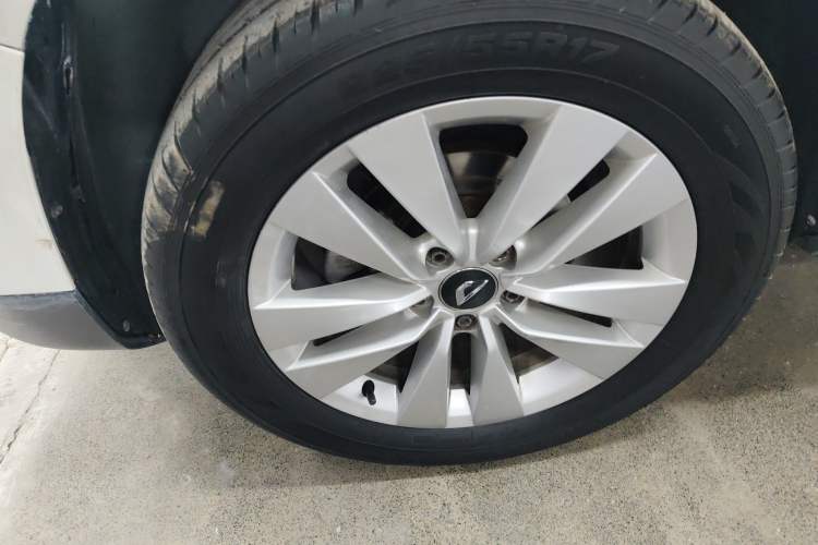 Used Jetta VS5 2019 280TSI Automatic Trend Model Exterior 4