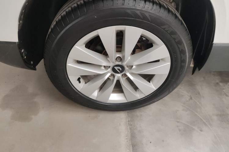 Used Jetta VS5 2019 280TSI Automatic Trend Model Exterior 5
