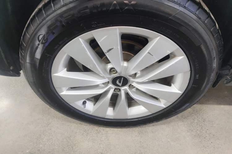 Used Jetta VS5 2019 280TSI Automatic Trend Model Exterior 5
