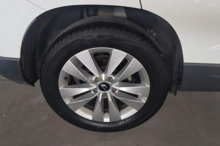 Used Jetta VS5 2019 280TSI Automatic Trend Model Exterior 5