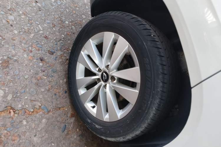 Used Jetta VS5 2019 280TSI Automatic Trend Model Exterior 5