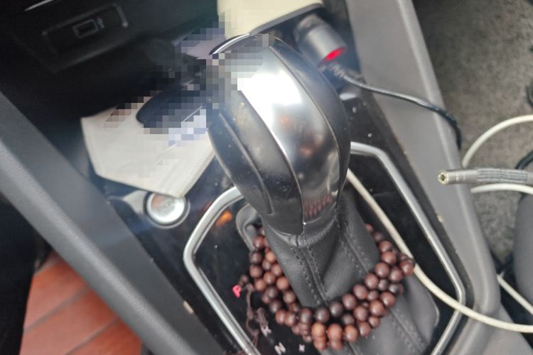Used Jetta VS5 2019 280TSI Automatic Glory Edition Gear Lever