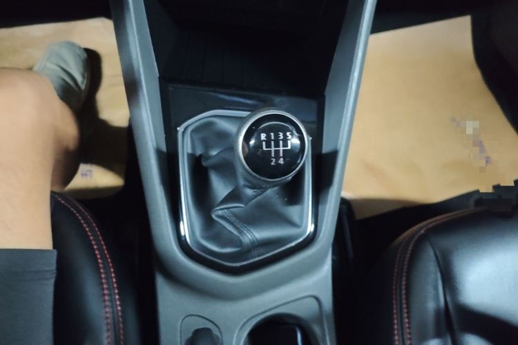Used Jetta VS5 2019 280TSI Manual Entry-Level Model Gear Lever