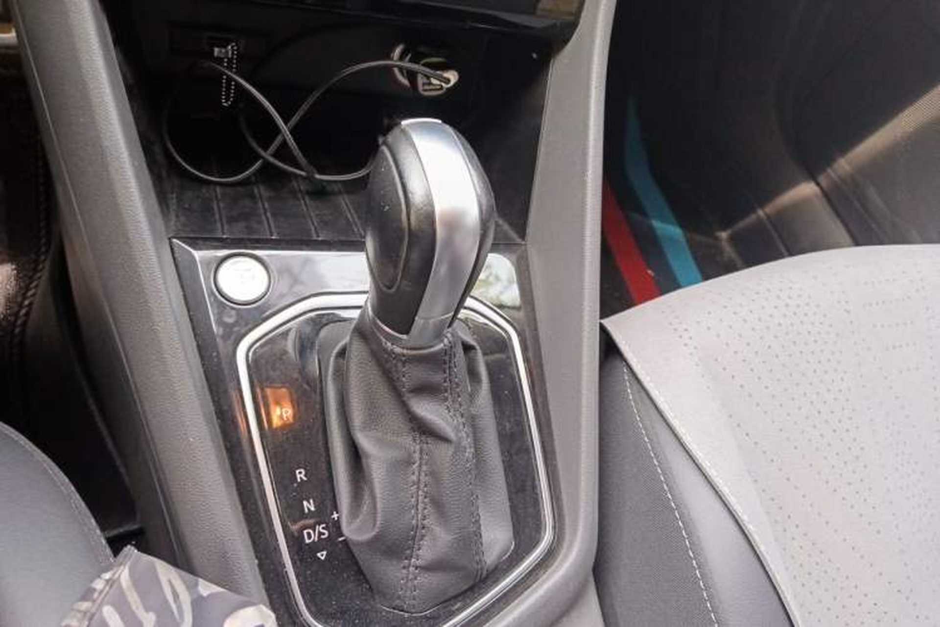 Used Jetta VS5 2019 280TSI Automatic Glory Edition Gear Lever