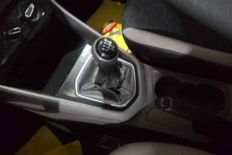 Used Jetta VS5 2019 280TSI Manual Entry-Level Model Gear Lever