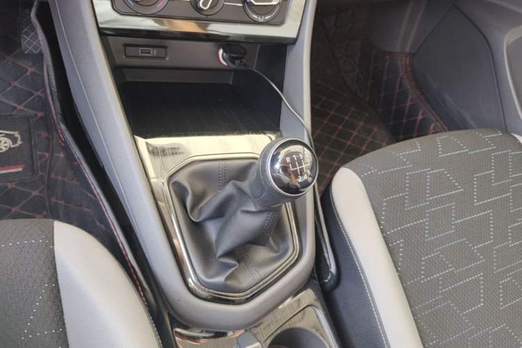 Used Jetta VS5 2019 280TSI Manual Entry-Level Model Gear Lever