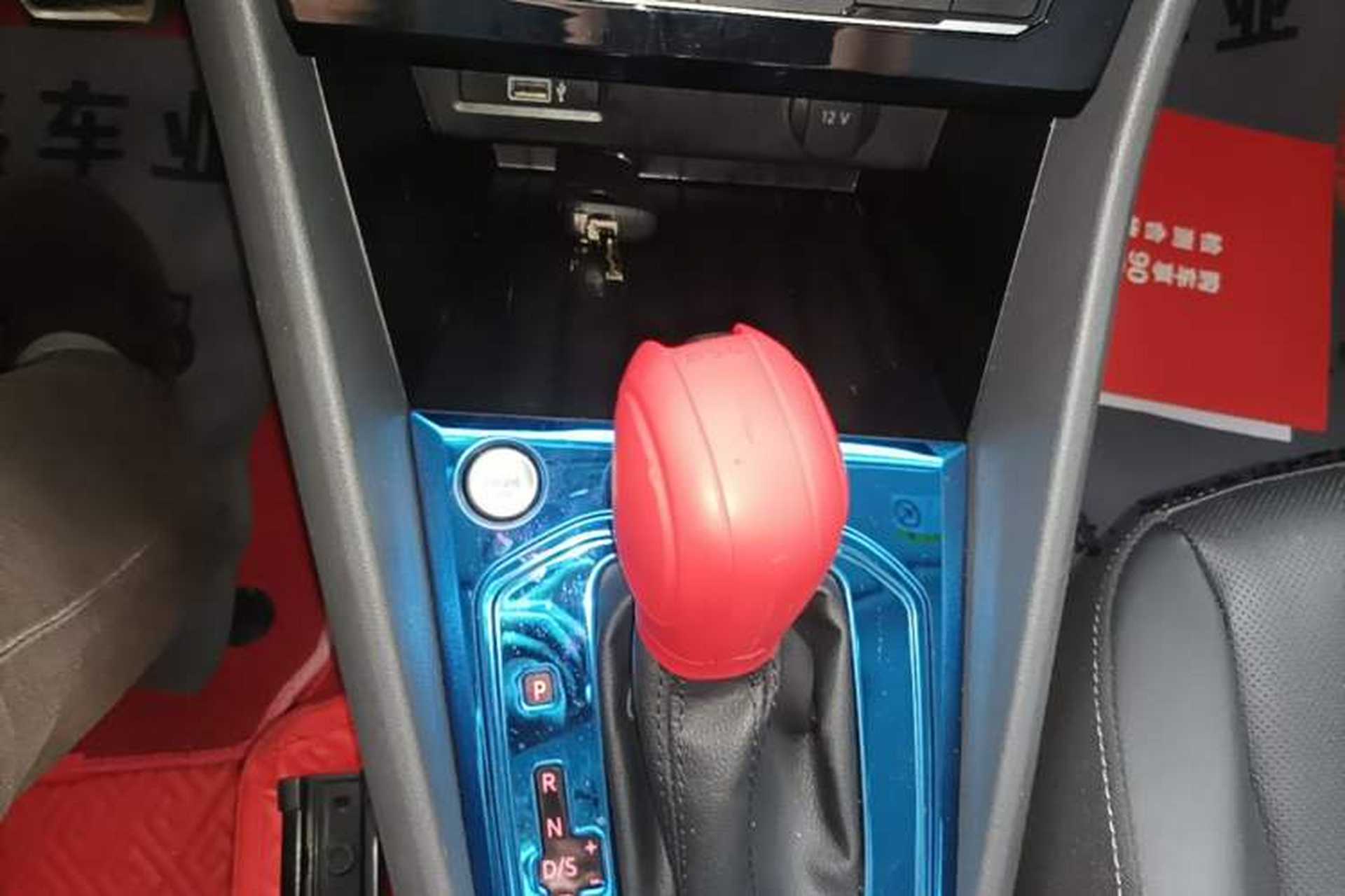 Used Jetta VS5 2019 280TSI Automatic Glory Edition Gear Lever