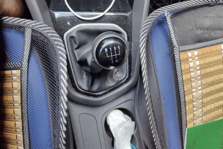 Used Jetta VS5 2019 280TSI Manual Entry-Level Model Gear Lever