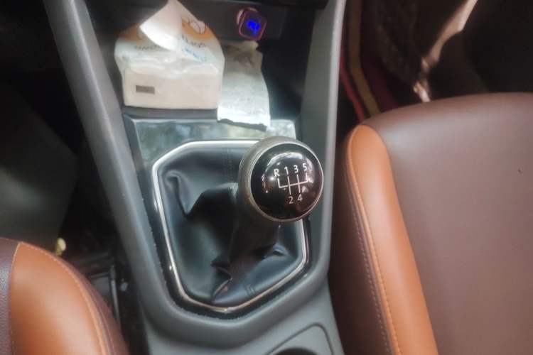 Used Jetta VS5 2019 280TSI Manual Entry-Level Model Gear Lever