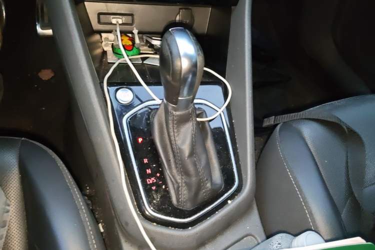 Used Jetta VS5 2019 280TSI Automatic Enjoyment Model Gear Lever