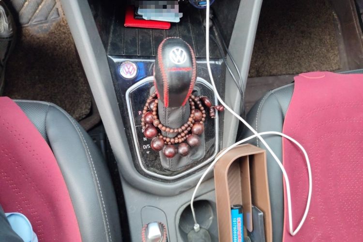 Used Jetta VS5 2019 280TSI Automatic Glory Edition Gear Lever