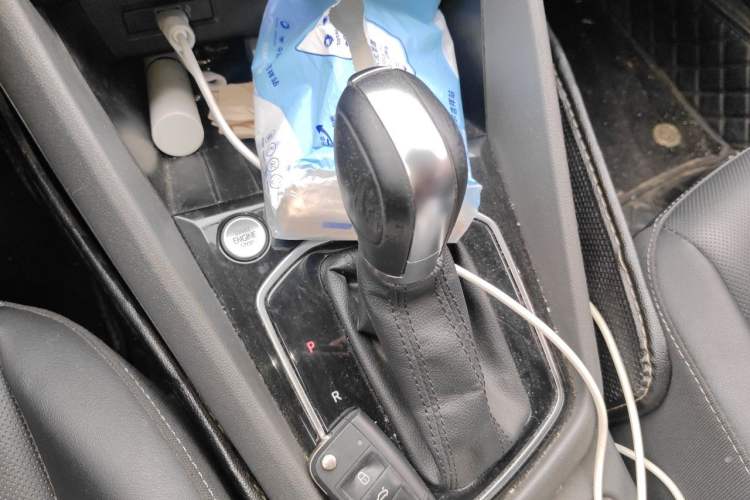 Used Jetta VS5 2019 280TSI Automatic Enjoyment Model Gear Lever