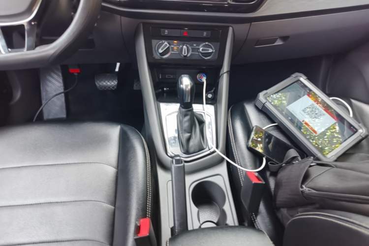 Used Jetta VS5 2019 280TSI Automatic Trend Model Gear Lever