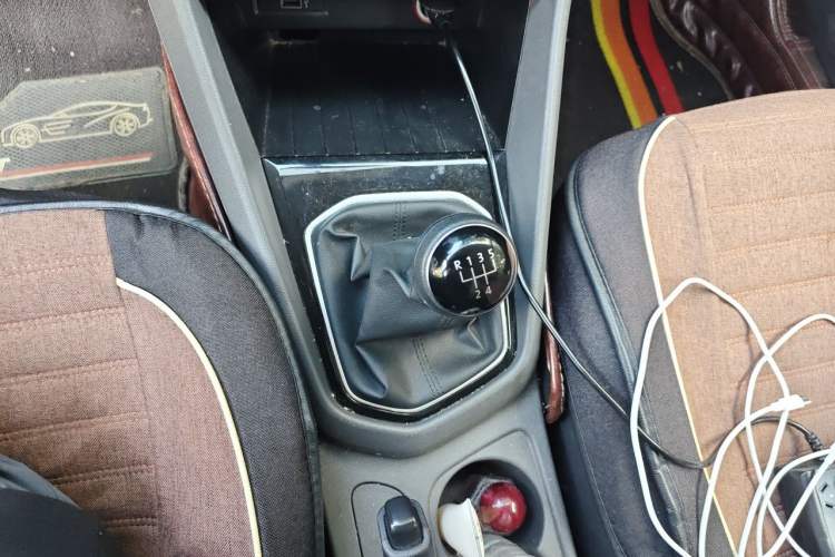 Used Jetta VS5 2019 280TSI Manual Entry-Level Model Gear Lever