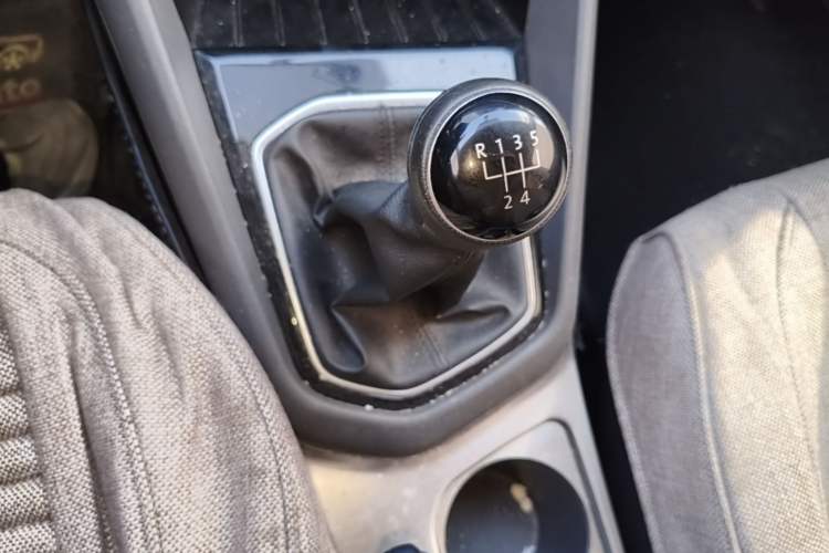 Used Jetta VS5 2019 280TSI Manual Entry-Level Model Gear Lever