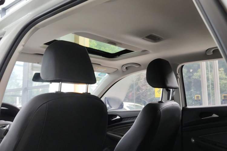 Used Jetta VS5 2019 280TSI Automatic Glory Edition Headliner