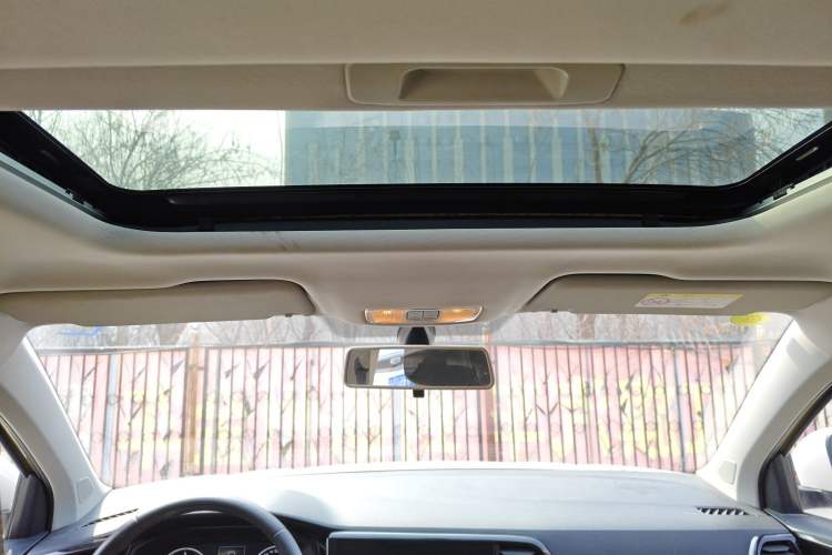 Used Jetta VS5 2019 280TSI Automatic Glory Edition Headliner