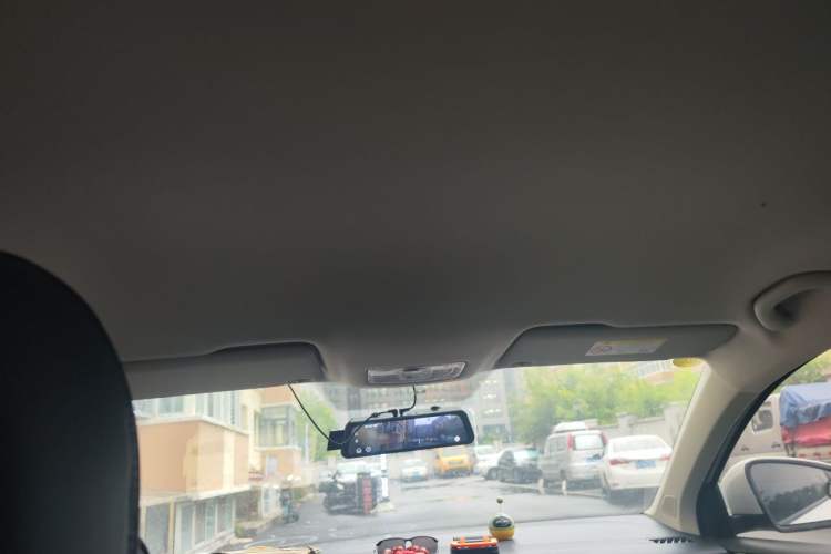 Used Jetta VS5 2019 280TSI Manual Entry-Level Model Headliner