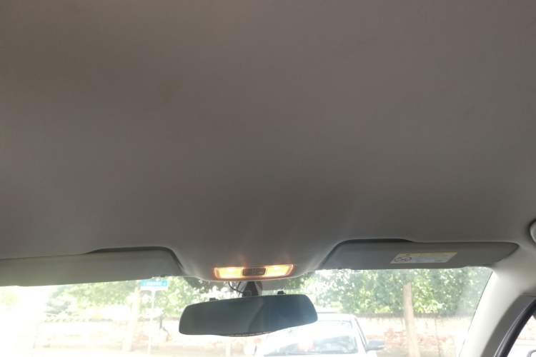 Used Jetta VS5 2019 280TSI Automatic Enjoyment Model Headliner