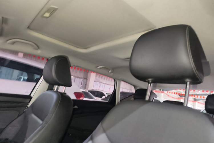 Used Jetta VS5 2019 280TSI Automatic Glory Edition Headliner