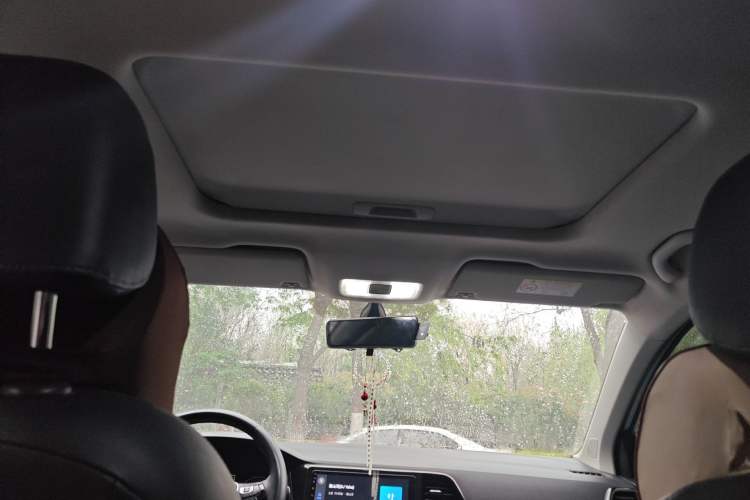 Used Jetta VS5 2019 280TSI Automatic Glory Edition Headliner
