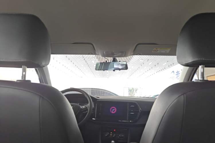 Used Jetta VS5 2019 280TSI Automatic Enjoyment Model Headliner