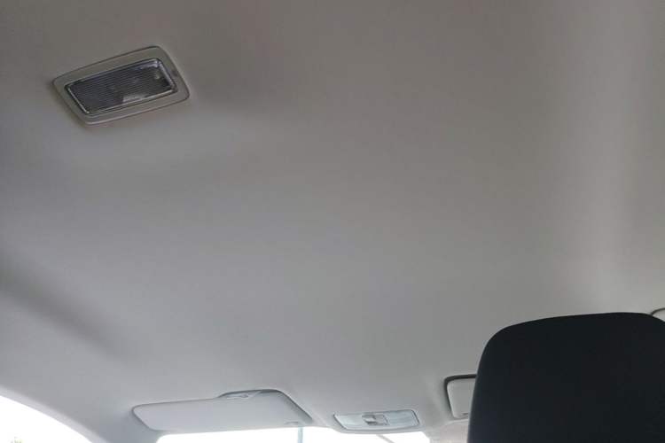 Used Jetta VS5 2019 280TSI Automatic Trend Model Headliner