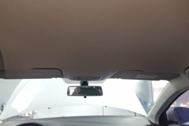 Used Jetta VS5 2019 280TSI Automatic Enjoyment Model Headliner