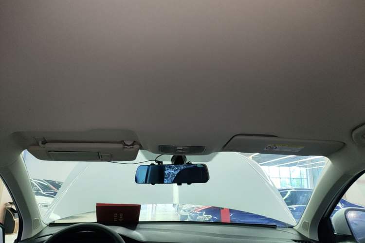 Used Jetta VS5 2019 280TSI Automatic Enjoyment Model Headliner