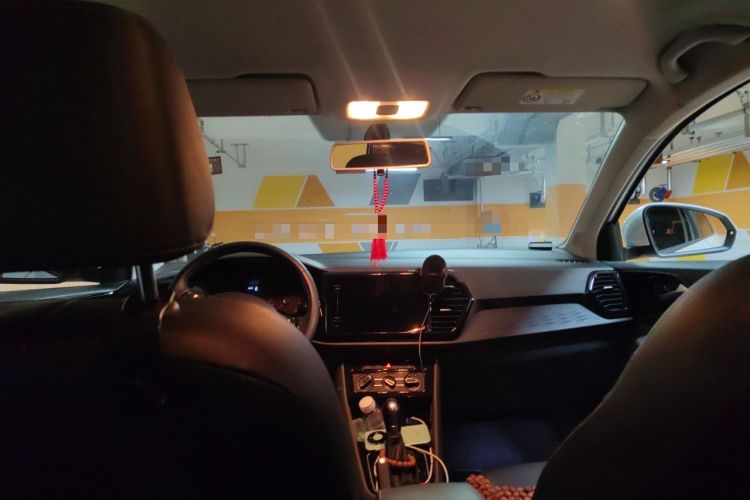 Used Jetta VS5 2019 280TSI Automatic Enjoyment Model Headliner