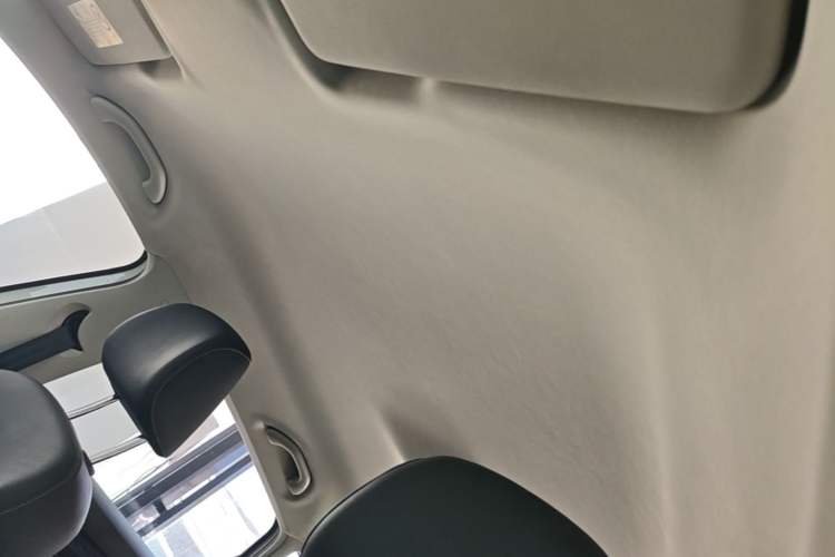 Used Jetta VS5 2019 280TSI Automatic Enjoyment Model Headliner