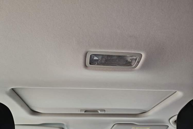 Used Jetta VS5 2019 280TSI Automatic Glory Edition Headliner