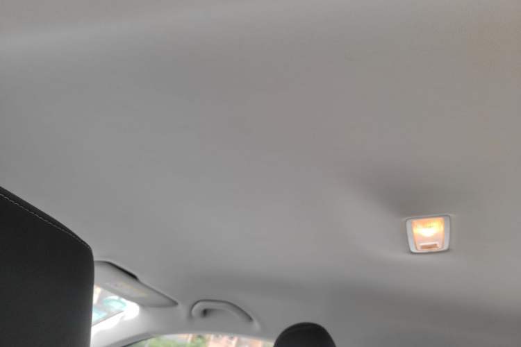 Used Jetta VS5 2019 280TSI Automatic Enjoyment Model Headliner