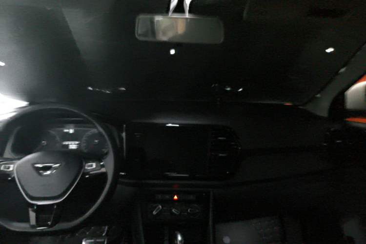 Used Jetta VS5 2019 280TSI Automatic Enjoyment Model Headliner