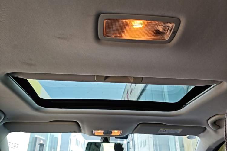 Used Jetta VS5 2019 280TSI Automatic Glory Edition Headliner