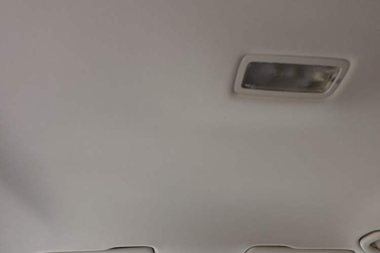 Used Jetta VS5 2019 280TSI Automatic Trend Model Headliner